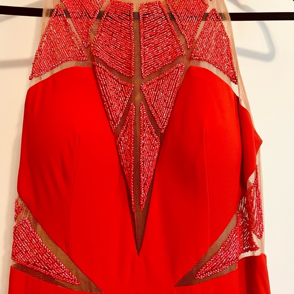 Wedding gown - Picture 2 of 4